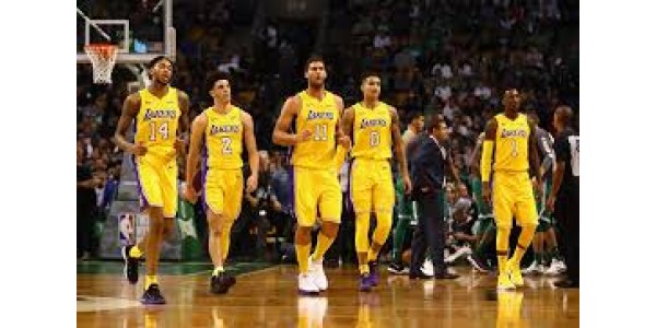 Punto de referencia de desmantelamiento de camiseta de Los Angeles Lakers Punto de referencia de desmantelamiento de camiseta de Los Angeles Lakers